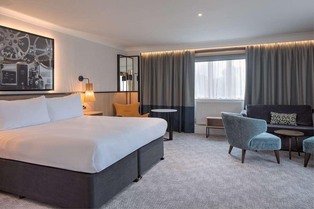 Doubletree By Hilton London Elstree Hotel Borehamwood Szoba fotó