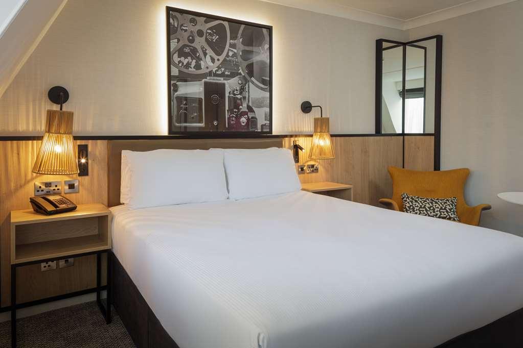 Doubletree By Hilton London Elstree Hotel Borehamwood Szoba fotó