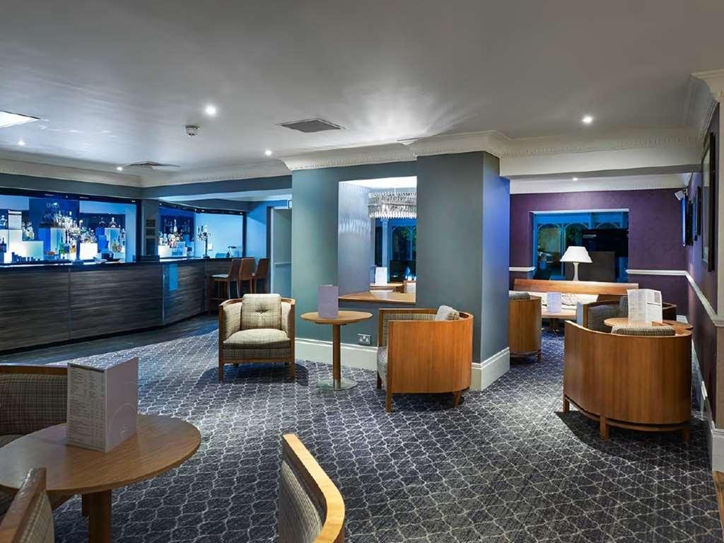Doubletree By Hilton London Elstree Hotel Borehamwood Étterem fotó